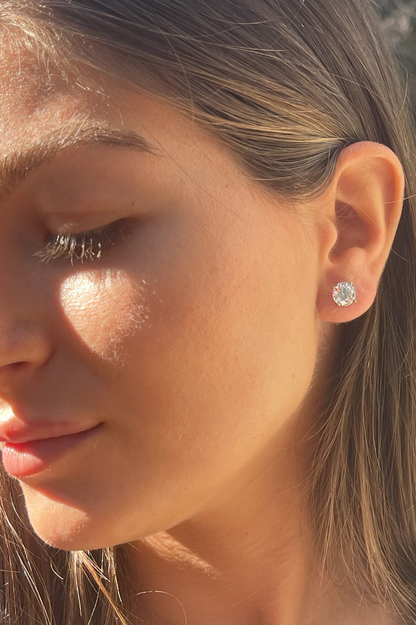 DIVINE FEMININE - Round  3.02 CT