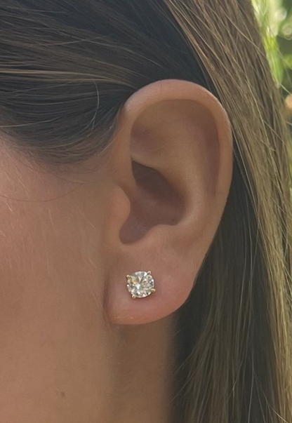 DIVINE FEMININE - Round 2.02 CT